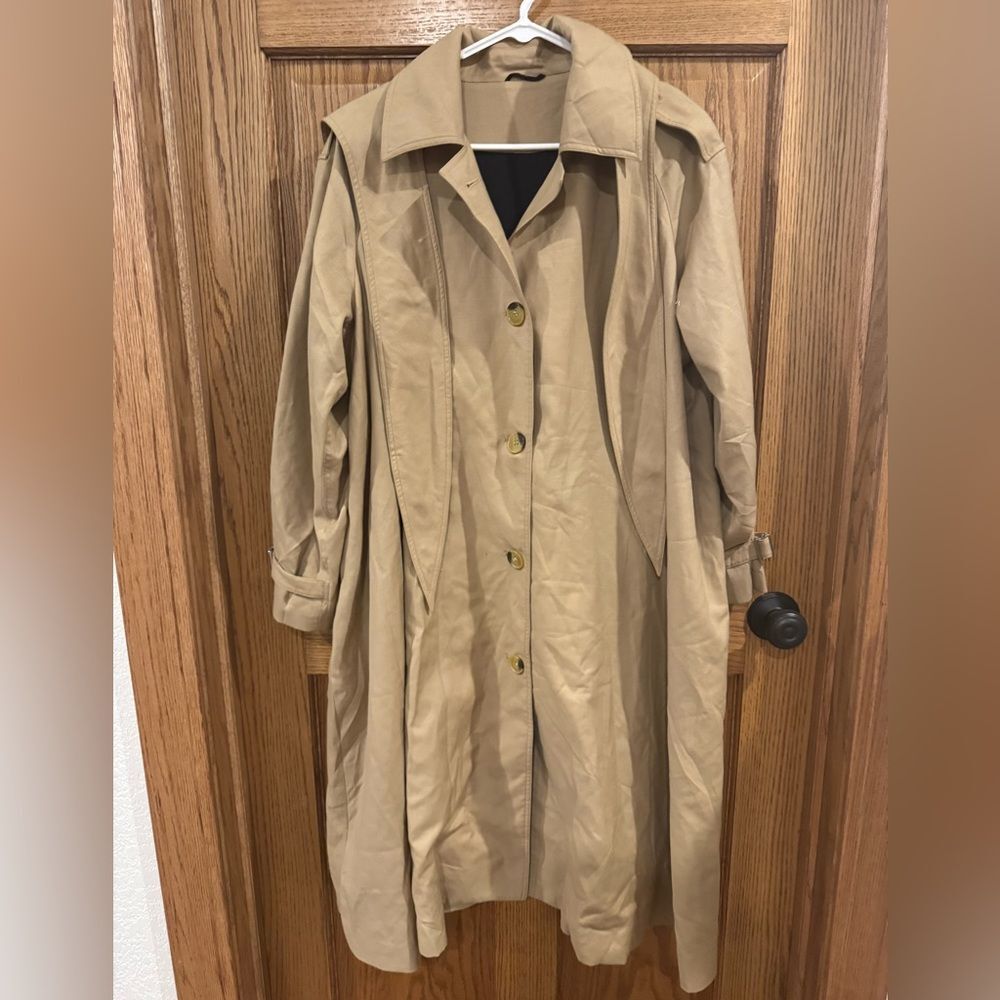 Nancy Cavally Paris Hooded Camel Trench Coat – Wool - Size Small